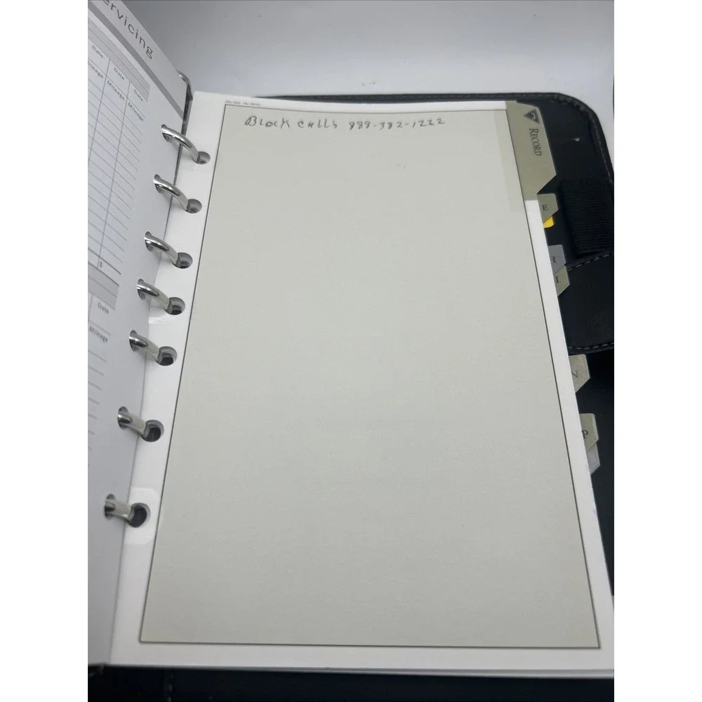 Franklin Day One Snap‎ Closure 3-Ring Classic Planner, Black, 8.5